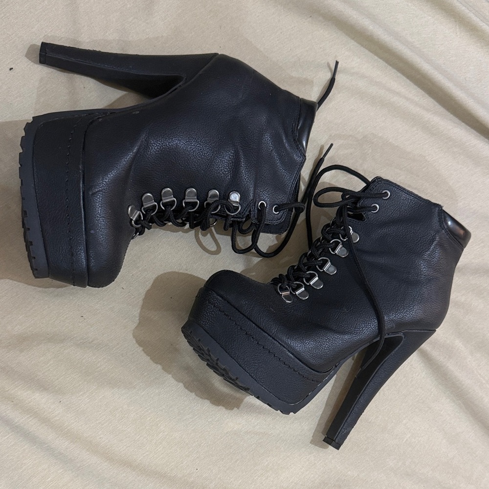 Black Platform Lace-Up Ankle Boots